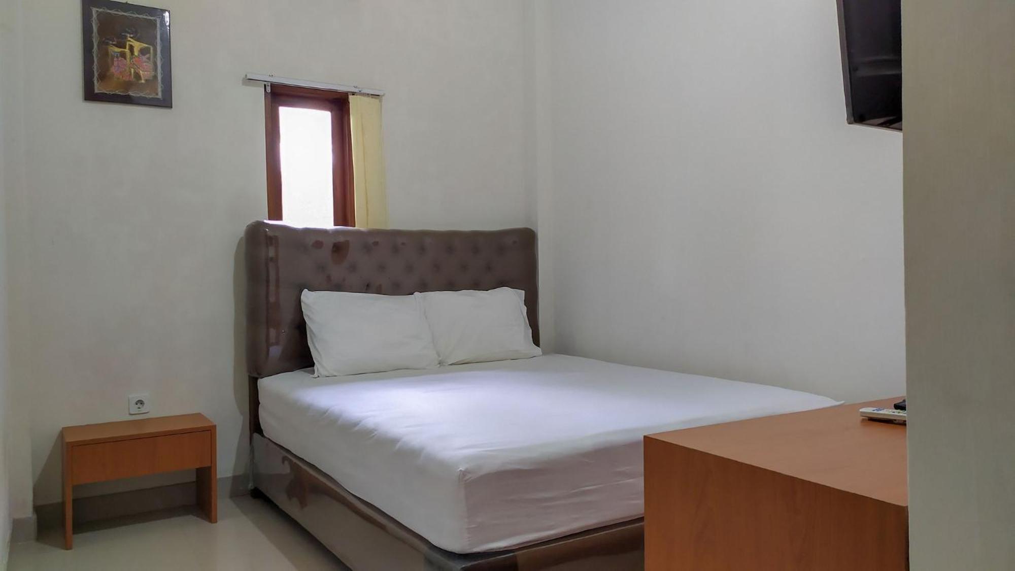 Omah Leren Mitra Reddoorz Near Gembiraloka Zoo Yogyakarta Otel Dış mekan fotoğraf